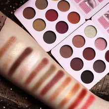 Load image into Gallery viewer, Pro.Color Matte Eyeshadow Palette